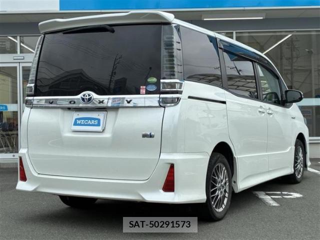 Toyota VOXY 2017-09 8372487-2