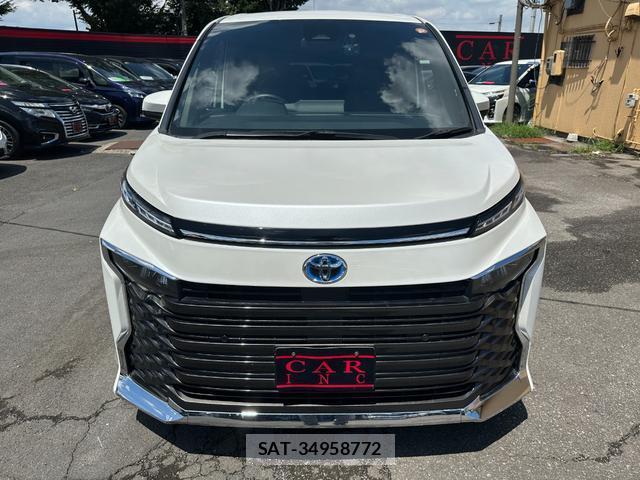 Toyota VOXY 2023-07 8372605-12