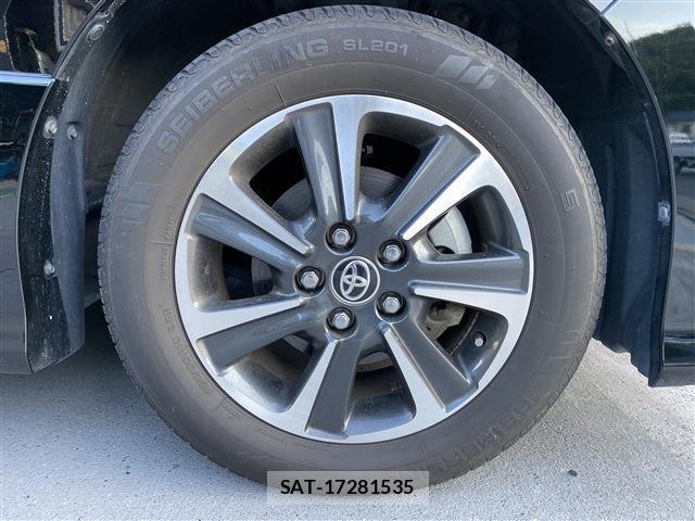 Toyota VOXY 2020-03 8372754-11