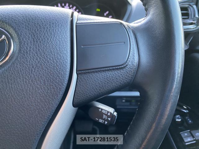 Toyota VOXY 2020-03 8372754-18