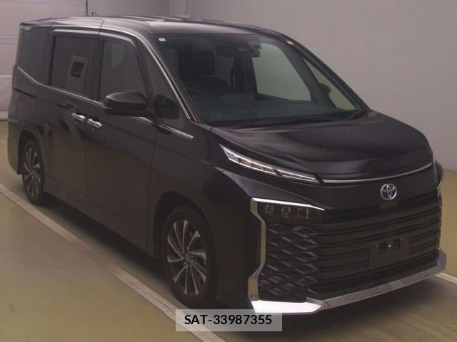 Toyota VOXY 2023-09 8372834-0