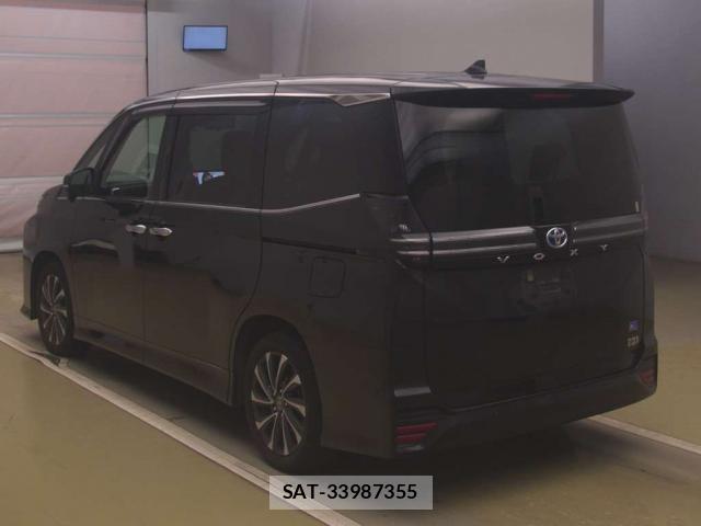Toyota VOXY 2023-09 8372834-1