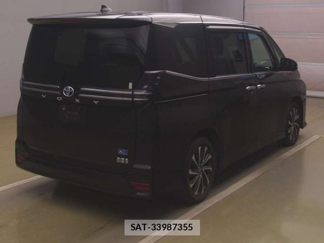 Toyota VOXY 2023-09 8372834-6