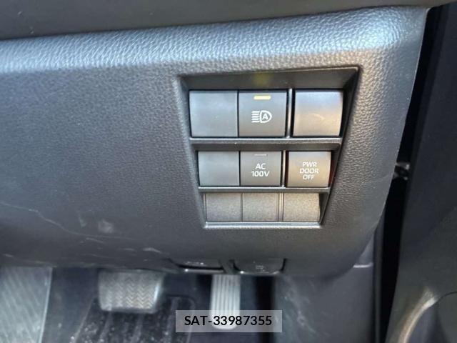Toyota VOXY 2023-09 8372834-7