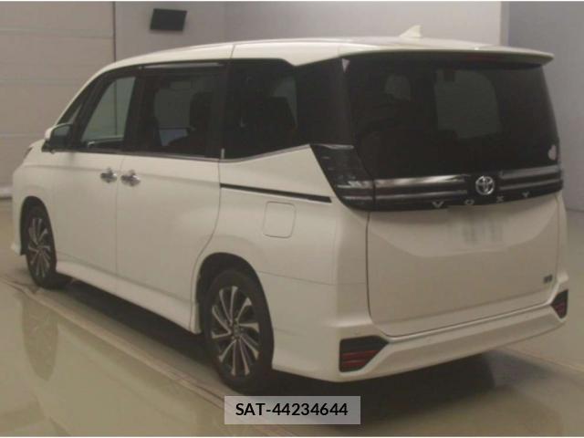 Toyota VOXY 2025-01 8372843-1