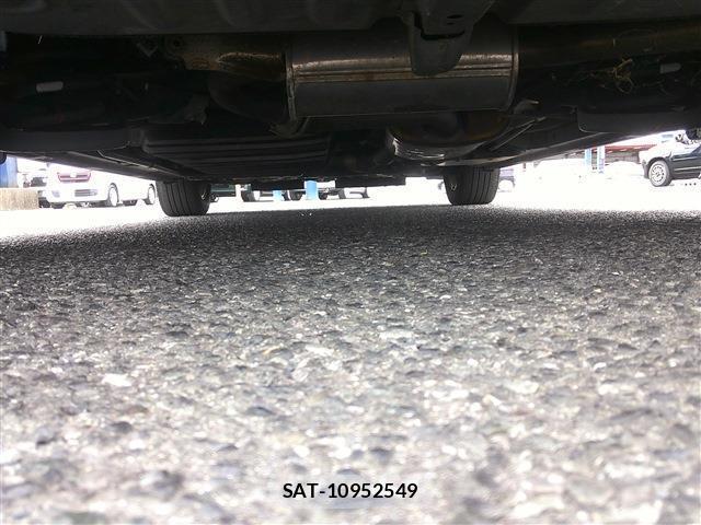 Toyota VOXY 2015-05 8372935-10