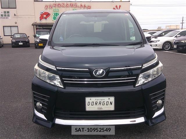 Toyota VOXY 2015-05 8372935-2