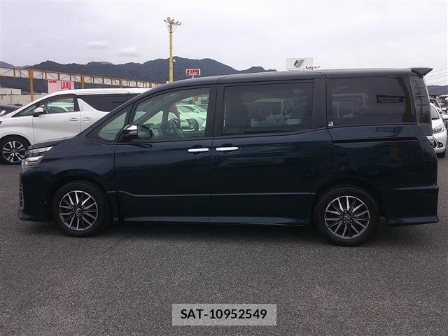 Toyota VOXY 2015-05 8372935-8