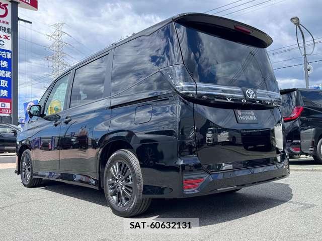 Toyota VOXY 2026-08 8372942-14