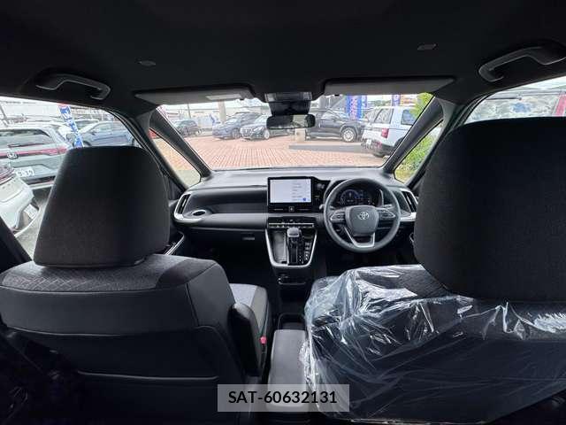 Toyota VOXY 2026-08 8372942-2
