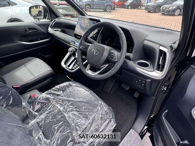 Toyota VOXY 2026-08 8372942-5