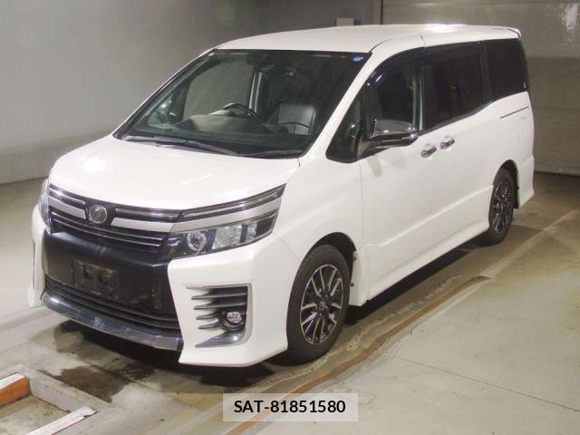 Toyota VOXY 2017-03 8373071-0