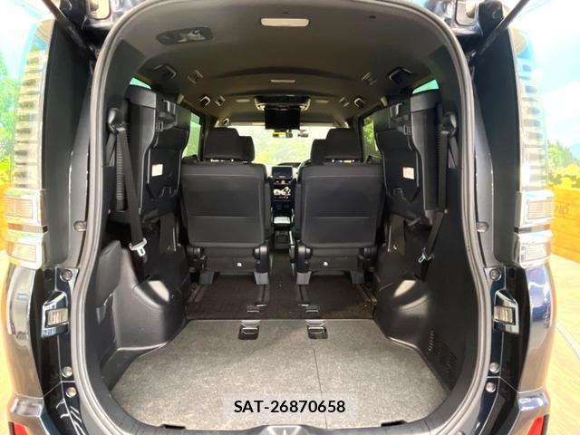 Toyota VOXY 2018-03 8373129-9