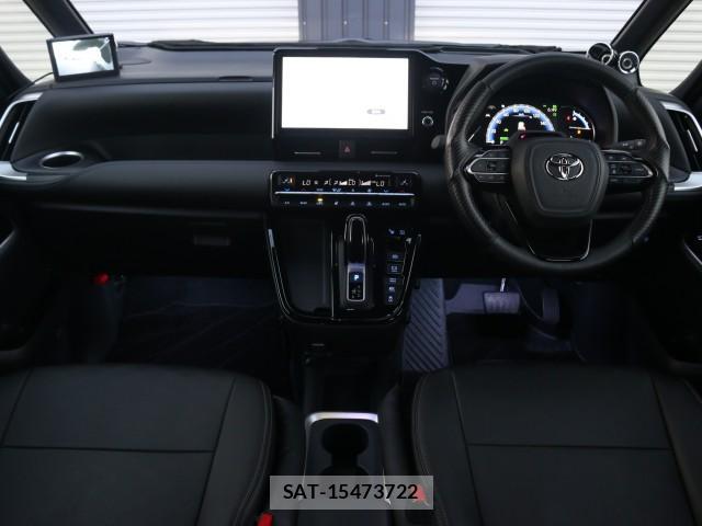 Toyota VOXY 2025-02 8373171-2
