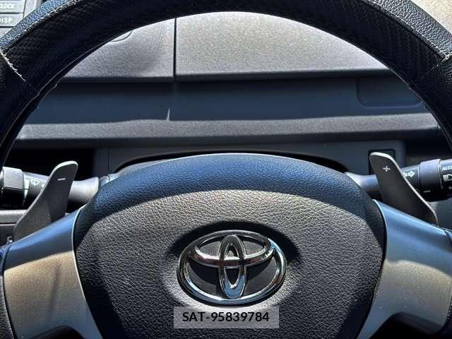 Toyota VOXY 2008-11 8373238-9