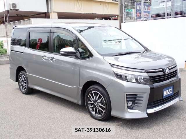 Toyota VOXY 2016-11 8373278-16