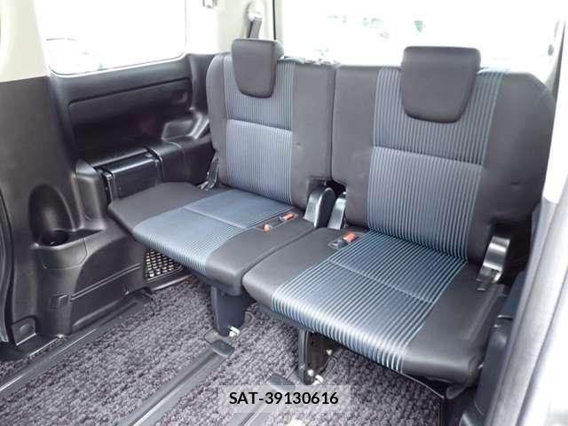 Toyota VOXY 2016-11 8373278-8
