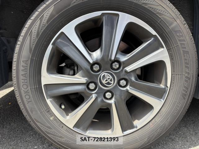 Toyota VOXY 2018-11 8373335-8