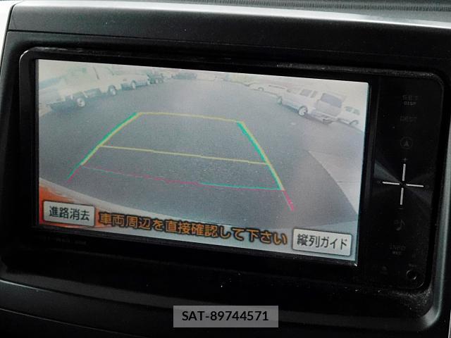 Toyota VOXY 2011-03 8373355-8