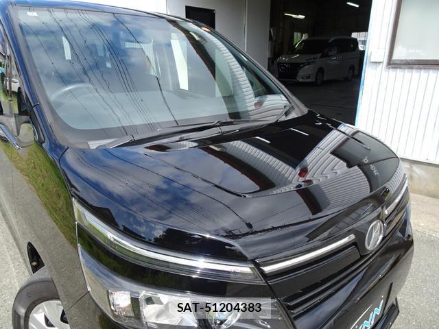 Toyota VOXY 2014-09 8373357-13