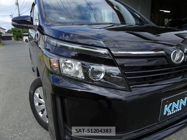 Toyota VOXY 2014-09 8373357-14