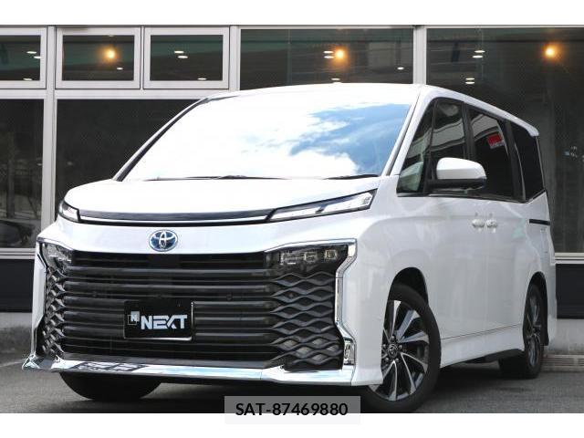 Toyota VOXY 2023-02 8373371-0