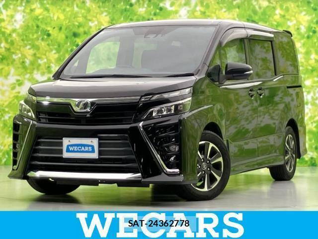 Toyota VOXY 2017-08 8373413-0