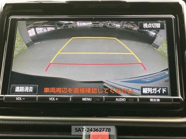 Toyota VOXY 2017-08 8373413-11