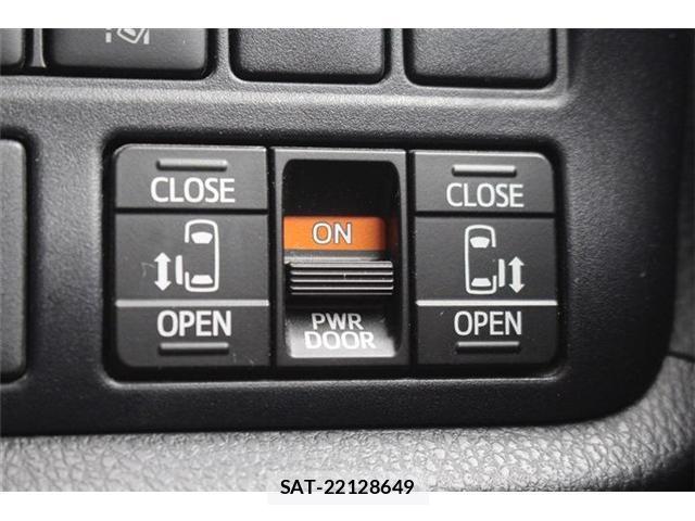 Toyota VOXY 2021-07 8373533-5