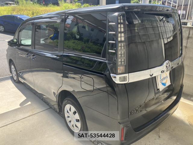 Toyota VOXY 2014-09 8373553-1
