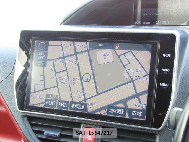 Toyota VOXY 2017-07 8373708-2