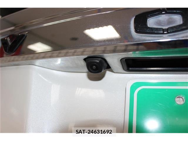 Toyota VOXY 2016-09 8373772-14
