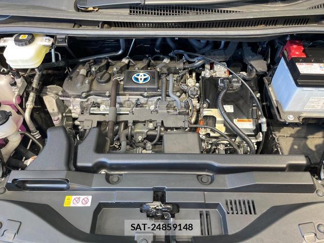 Toyota VOXY 2025-06 8373925-17