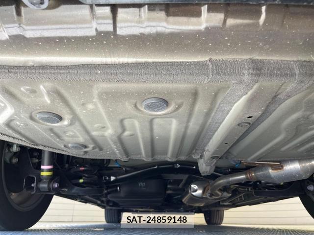 Toyota VOXY 2025-06 8373925-18