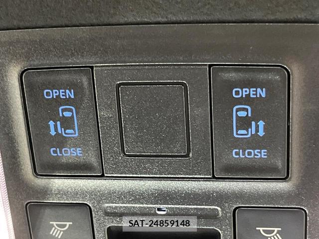 Toyota VOXY 2025-06 8373925-4
