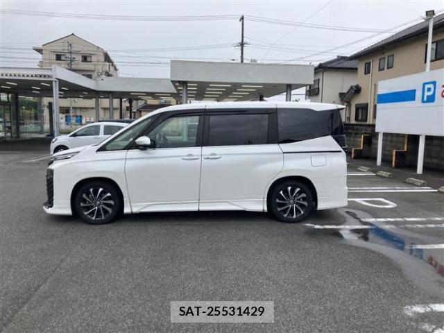 Toyota VOXY 2023-09 8374099-1