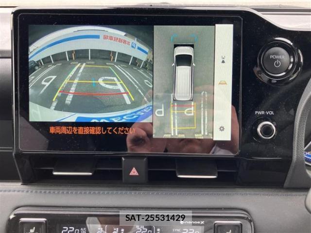 Toyota VOXY 2023-09 8374099-10