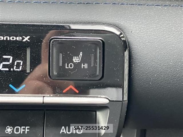 Toyota VOXY 2023-09 8374099-12