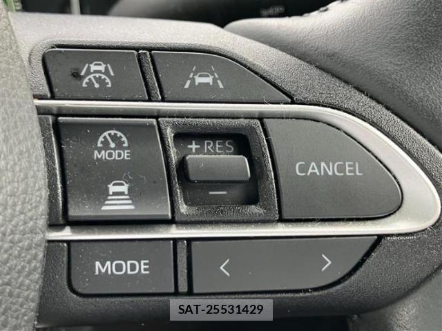 Toyota VOXY 2023-09 8374099-15