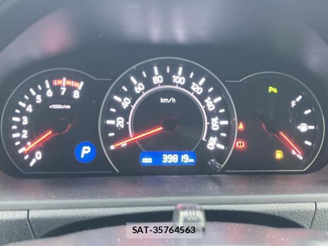 Toyota VOXY 2019-11 8374140-13
