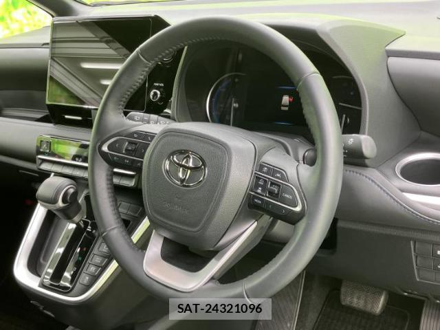 Toyota VOXY 2025-02 8374164-14