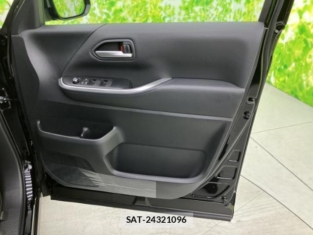 Toyota VOXY 2025-02 8374164-3