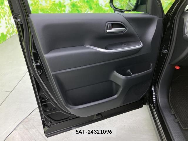 Toyota VOXY 2025-02 8374164-4