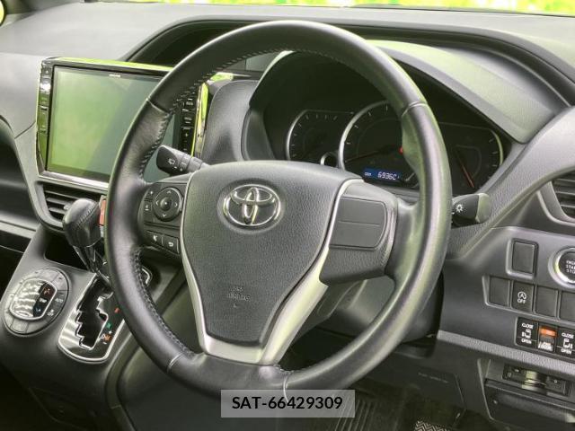 Toyota VOXY 2014-10 8374166-14