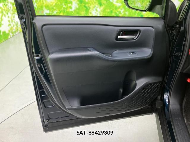 Toyota VOXY 2014-10 8374166-4