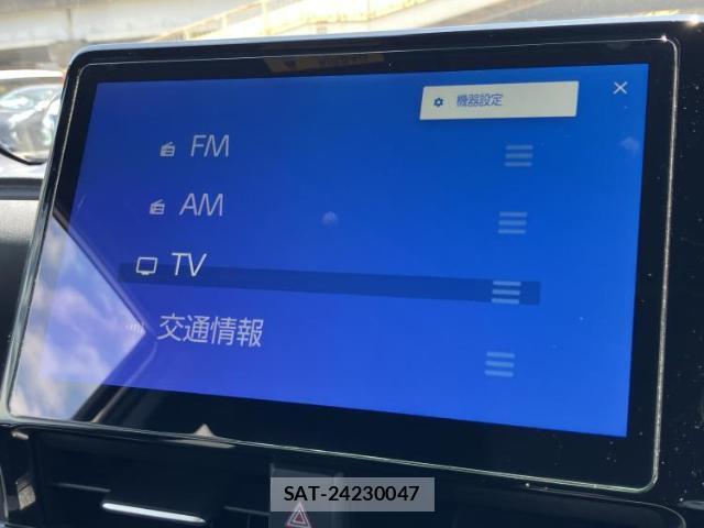 Toyota VOXY 2024-08 8374175-10