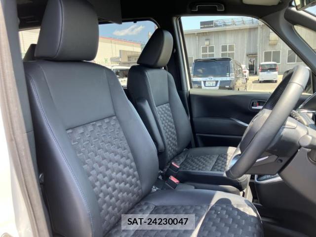 Toyota VOXY 2024-08 8374175-3