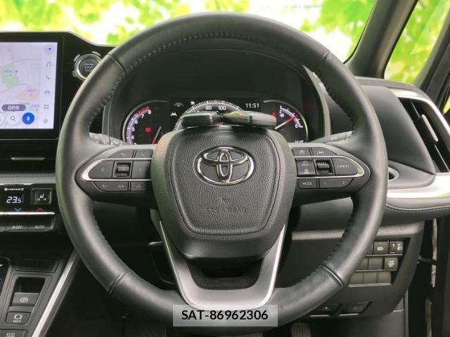 Toyota VOXY 2022-07 8374186-13