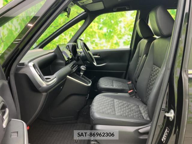 Toyota VOXY 2022-07 8374186-6