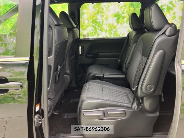 Toyota VOXY 2022-07 8374186-7